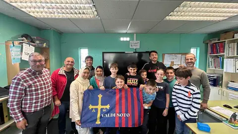 Un momento de la visita realizada por los j&oacute;venes paquistan&iacute;es al CRA de Viella