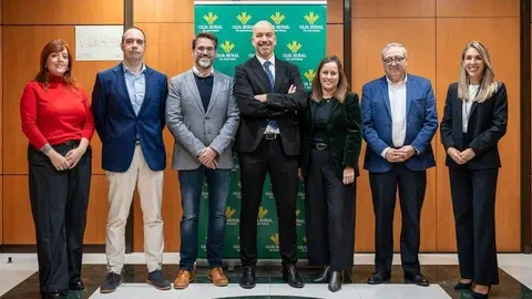 Directivos de Caja Rural de Asturias y de Nea Master, Ukabi y Wolters.