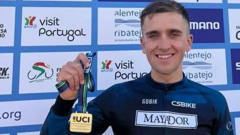 El villaviciosino Diego Llosa Mieres (CSBikes) asegura su plaza para el Mundial 2026 en Australia.