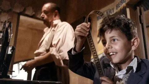 Escena de Cinema Paradiso.