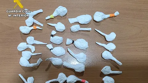 La droga incautada en el control de la Guardia Civil en Siero