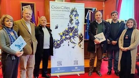 Carmen P&eacute;rez, &Aacute;lvaro Alonso, Marcos Abel Fern&aacute;ndez, Alejandro Vega, Ismael Garc&iacute;a y Roc&iacute;o Vega.