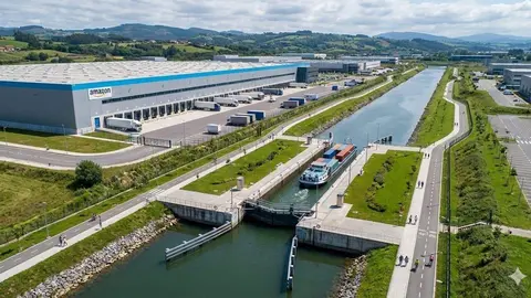 Infograf&iacute;a de lo que ser&aacute; la futura conexi&oacute;n entre el Pol&iacute;gono de Bobes, con la factor&iacute;a de Amazon, y el puerto de El Musel, en Gij&oacute;n