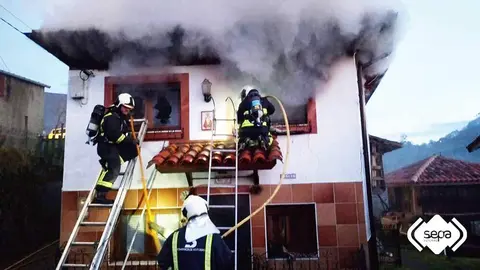 2026.01.11-INCENDIO-URBANO-EN-PILONA-1