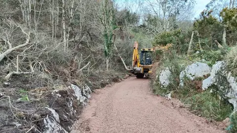 regularizacion-caminos-porrua-llanes