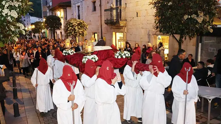 procesion-soledad-cangas-onis-2025-07