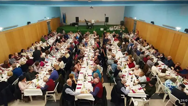 asamblea-mayores-onis-01