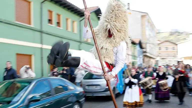 2026_02_08-Presidente-Principado-Domingu-de-Sidros-y-Comedies-(4)