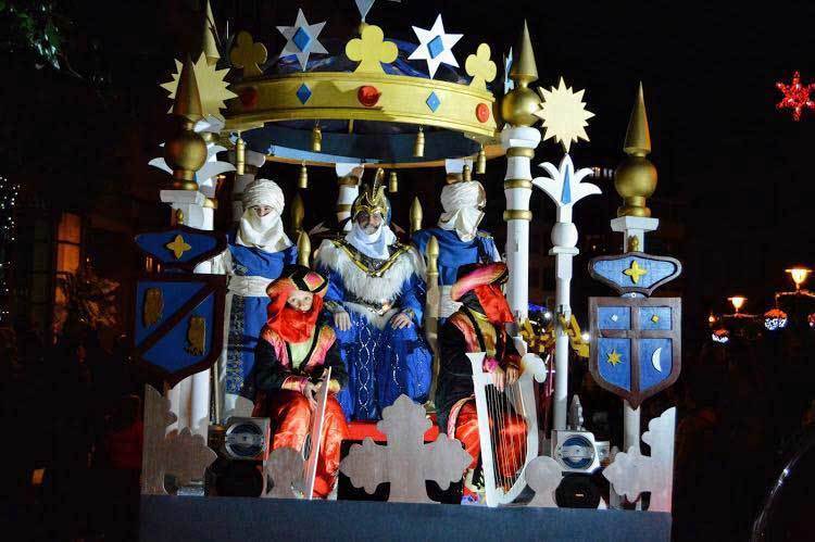 los reyes magos en la cabalgata de villaviciosa