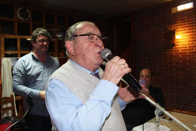 prohibido-cantar-desentonau-nore&ntilde;a