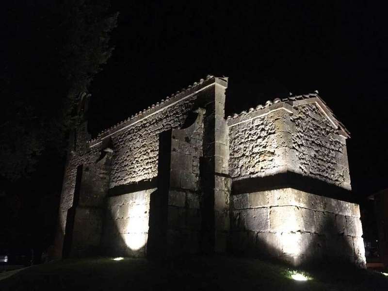 capilla santa cruz cangas de onis