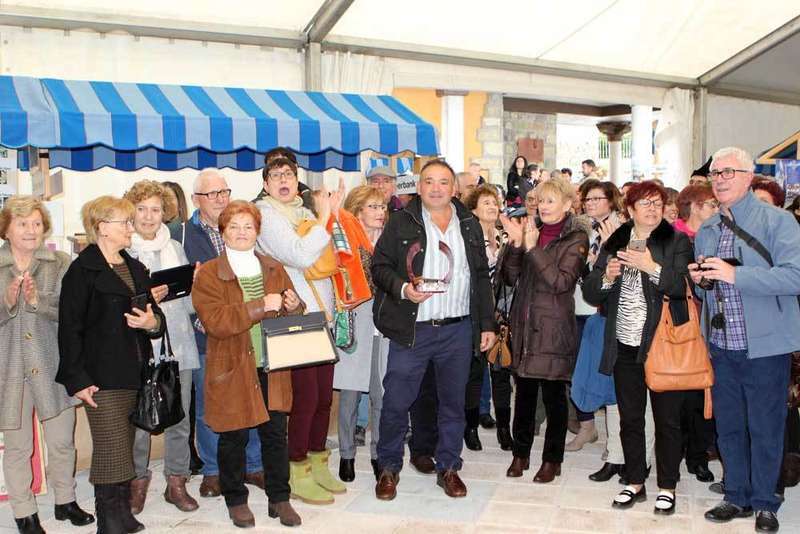 cazu-vecinos-angazu-oro