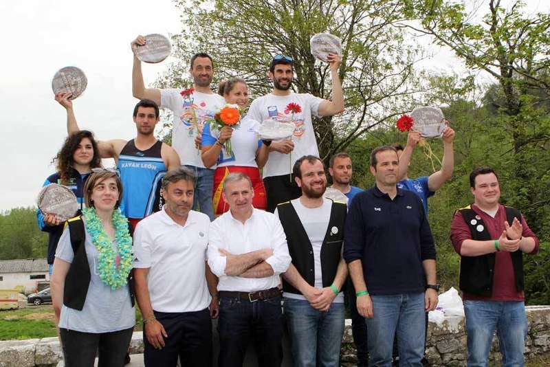 descenso-pilo&ntilde;a-podium