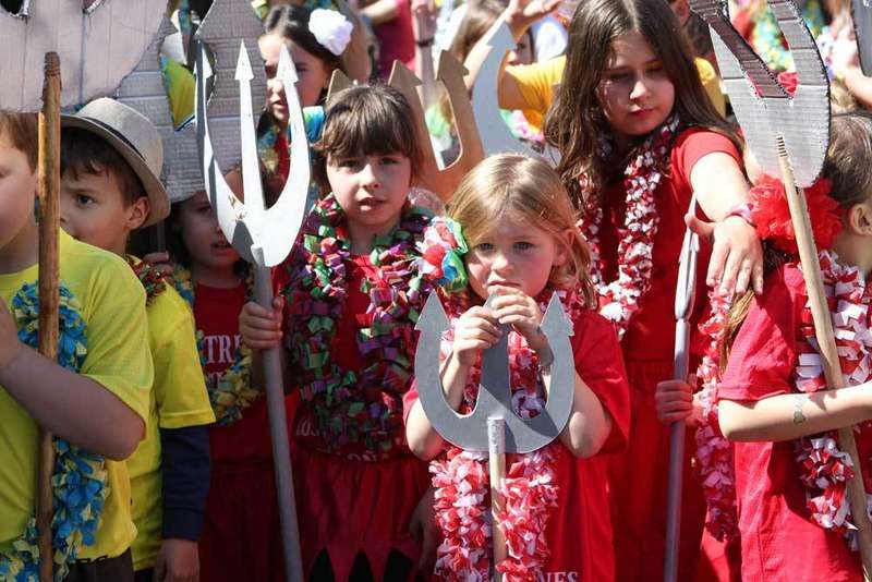 desfile-infiesto-piraguas