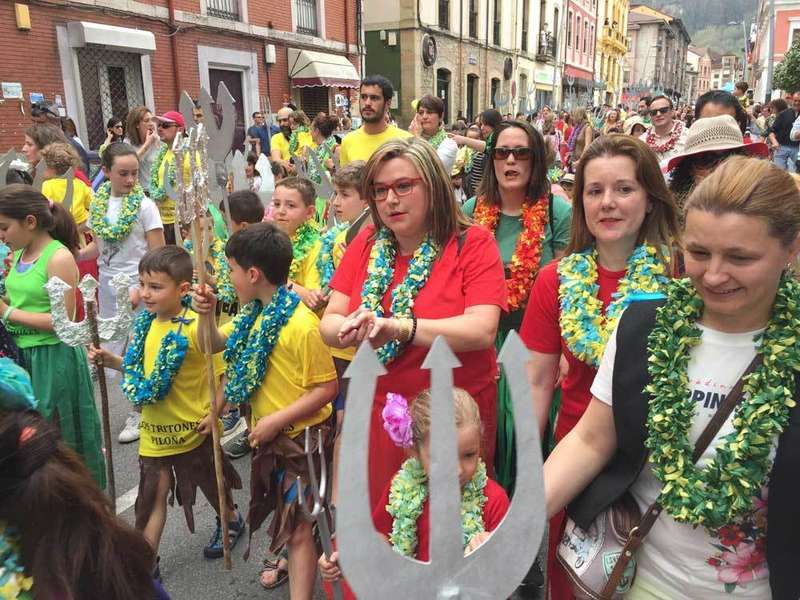 desfile-descenso-rio-pilo&ntilde;a