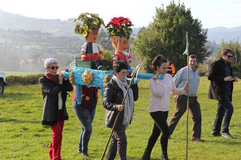 fiesta de los ramos por Santolaya en Seloriu de Villaviciosa