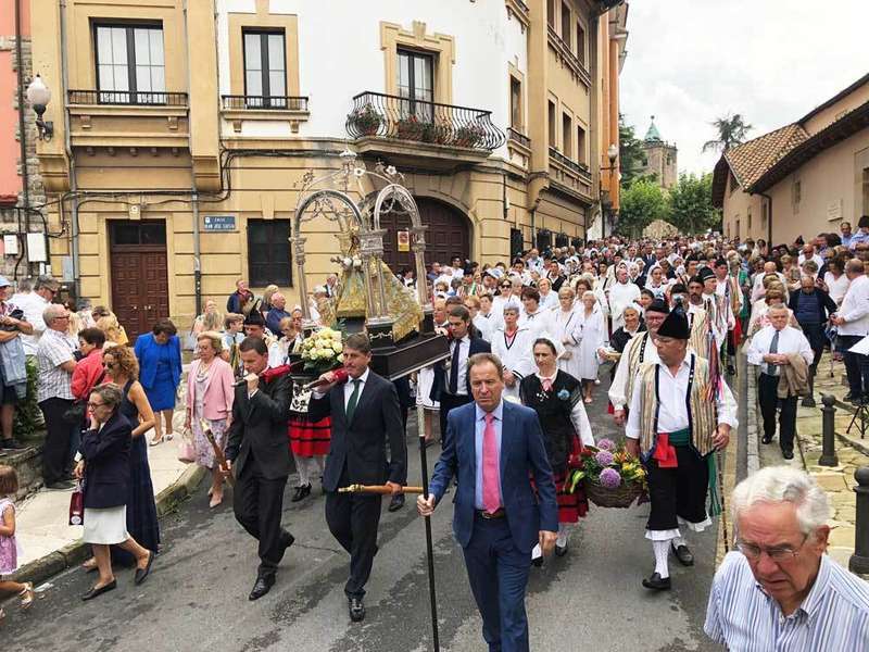procesi&oacute;n-portal-villaviciosa