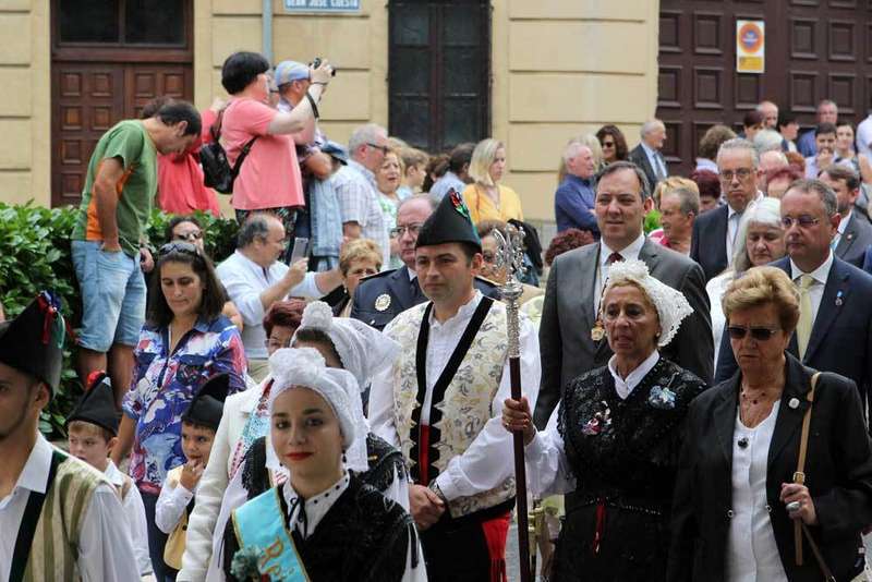 procesi&oacute;n-portal-villaviciosa
