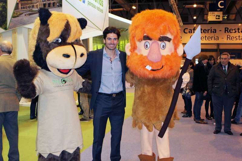 el piraguista javier hernanz en fitur