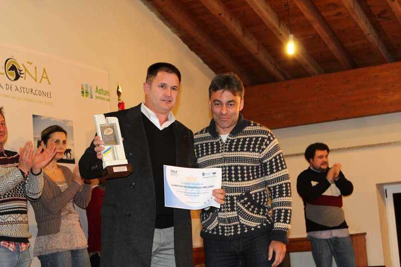 melendi-infiesto-f&uacute;tbol