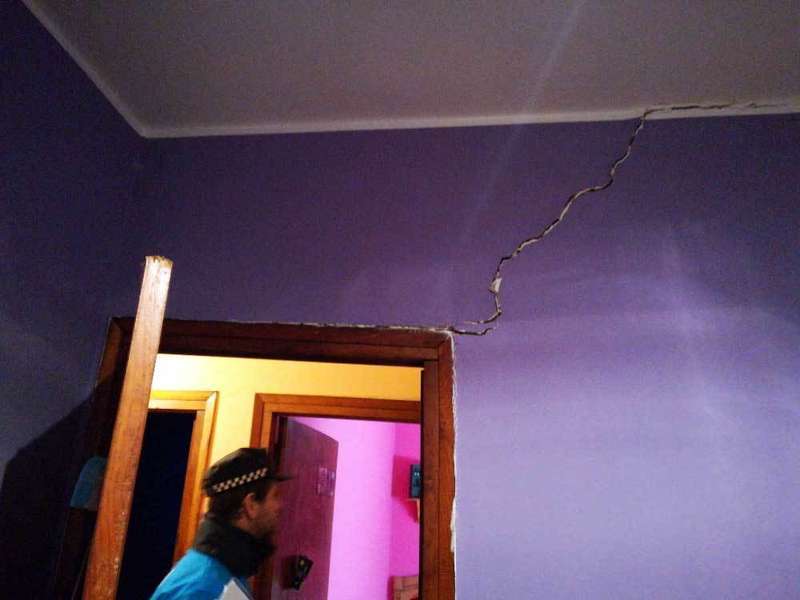 grietas-faro-tazones