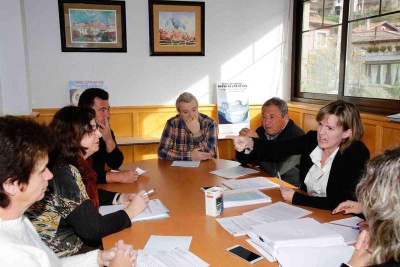 alcaldesa-ponga-marta-alonso-pleno