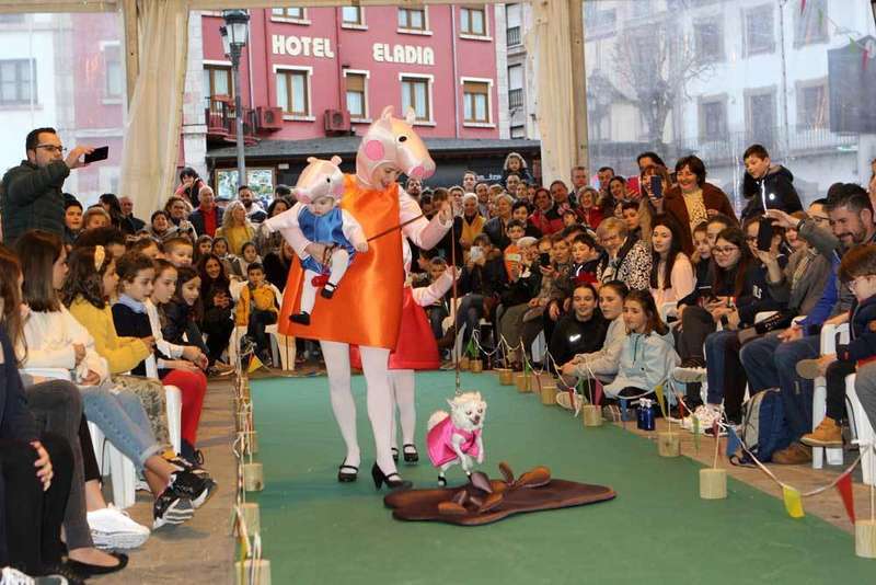 carnaval-mascotas-cangas-2020-02