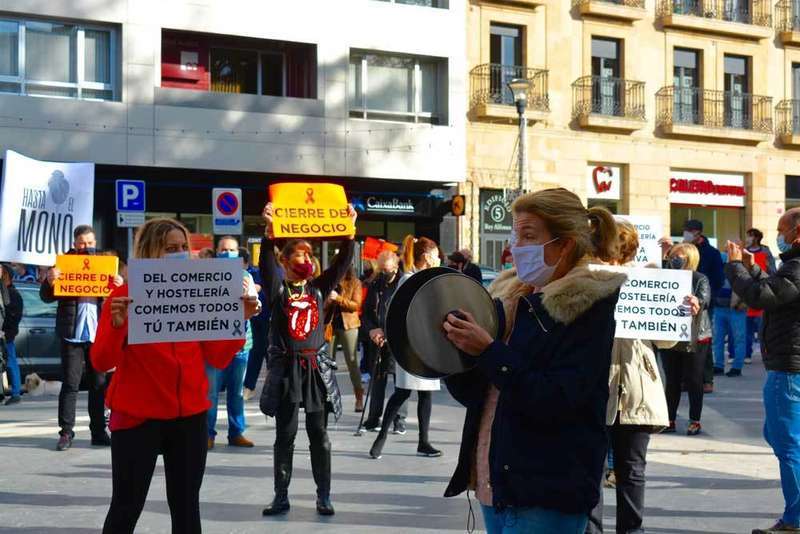 comercio-hosteleria-pola-siero-03
