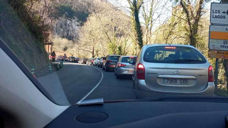 colapso-covadonga-carretera-lagos-02