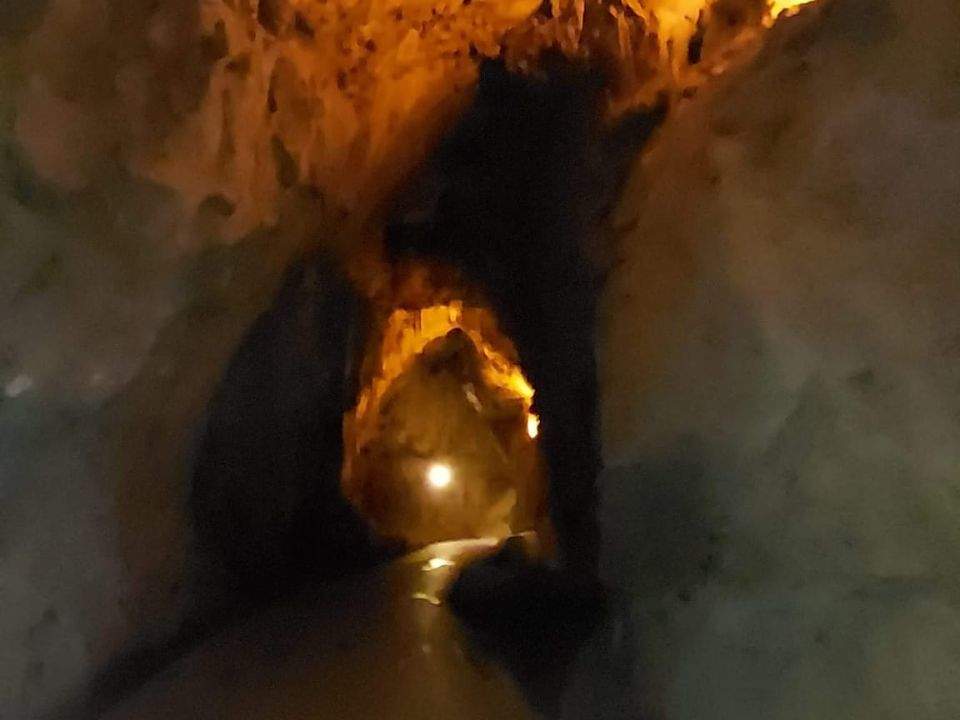 Entrada a Cuevas del Agua