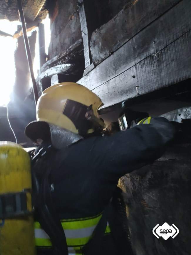 Made with LogoLicious Add Your Logo App