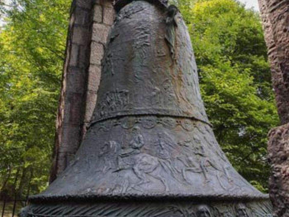 La campanona.
Turismo Asturias