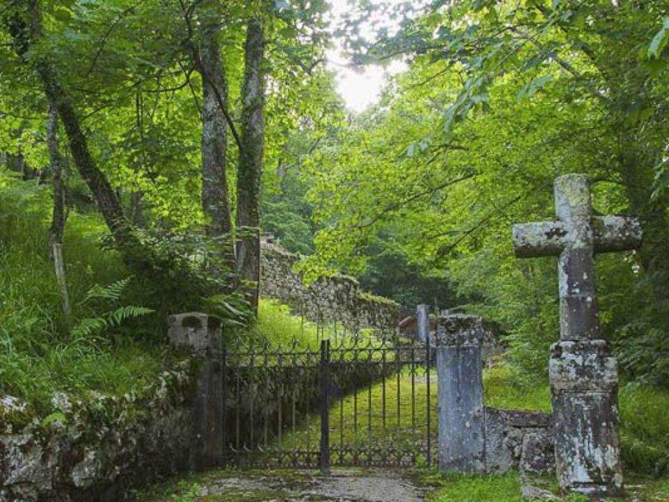 Cementerio de Covadonga.
Turismo Asturias