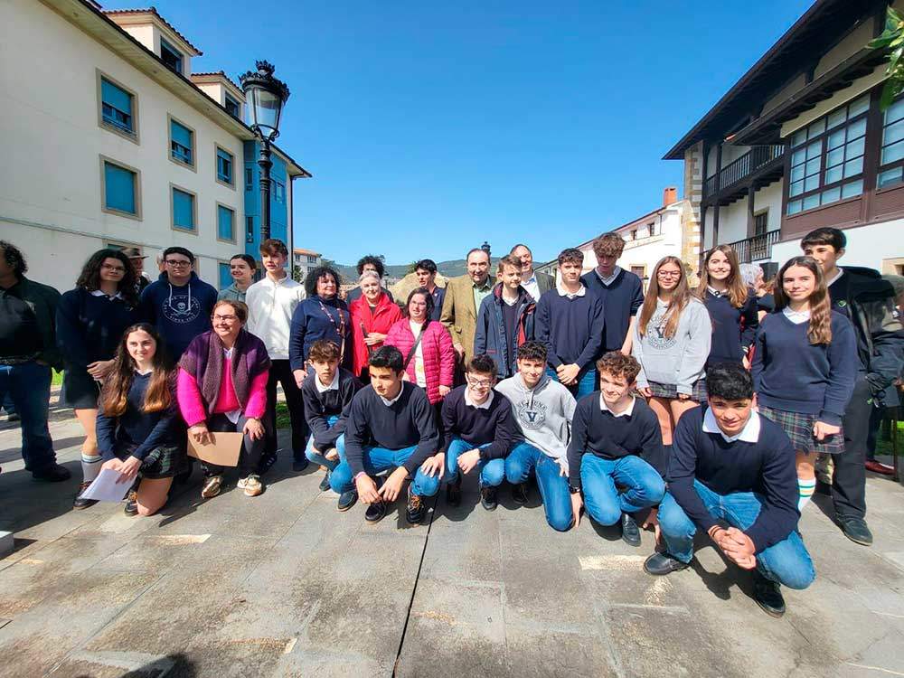 villaviciosa-plaza-poesia-04