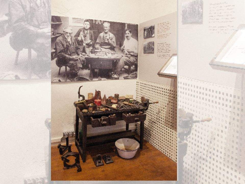 Exposición permanente de zapateros de Noreña.
Ayuntamiento de Noreña