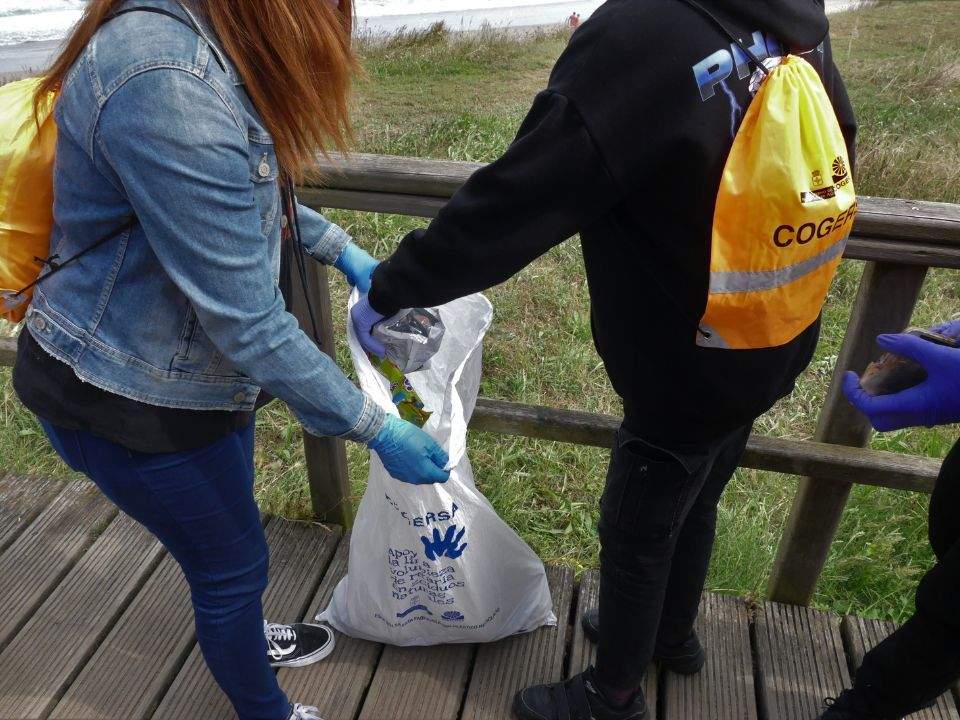 Cogersa organiza limpiezas de residuos con voluntariado en zonas naturales