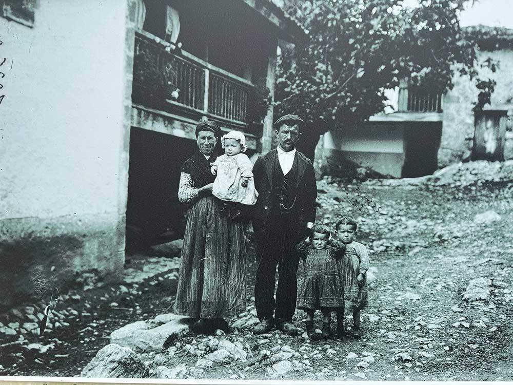 miguel-rojo-borbolla-puertas-cabrales-03