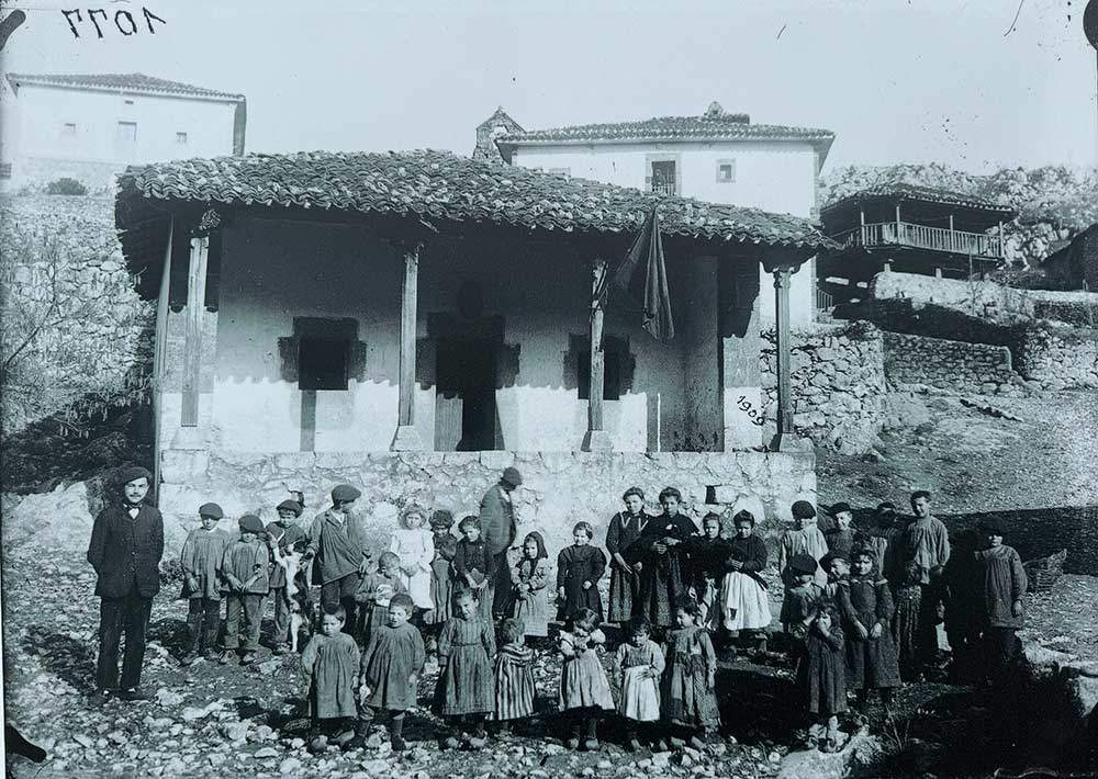 miguel-rojo-borbolla-puertas-cabrales-01