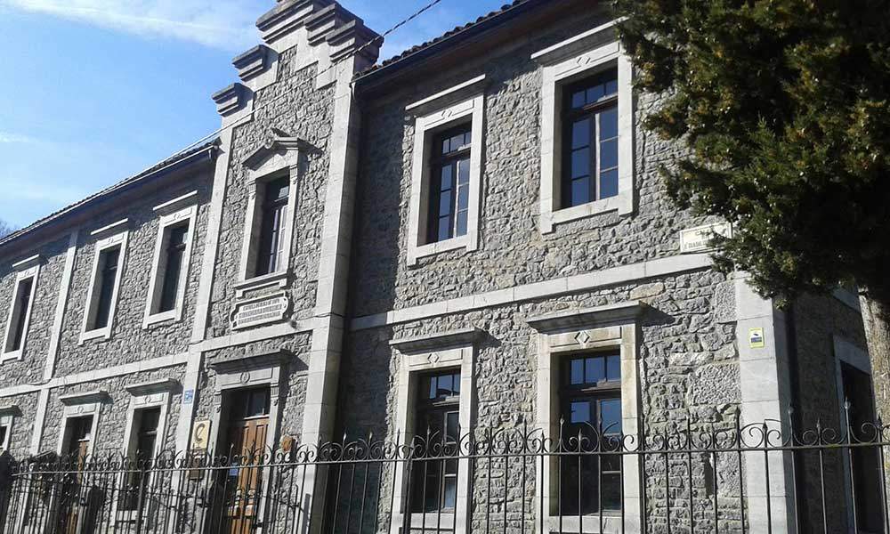 Escuela-de-Soto-de-Sajambre