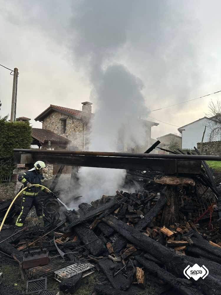 incendio-horreo-sevares