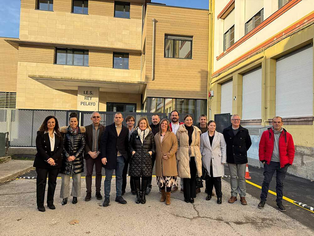 visita-ies-rey-pelayo-llamedo-01