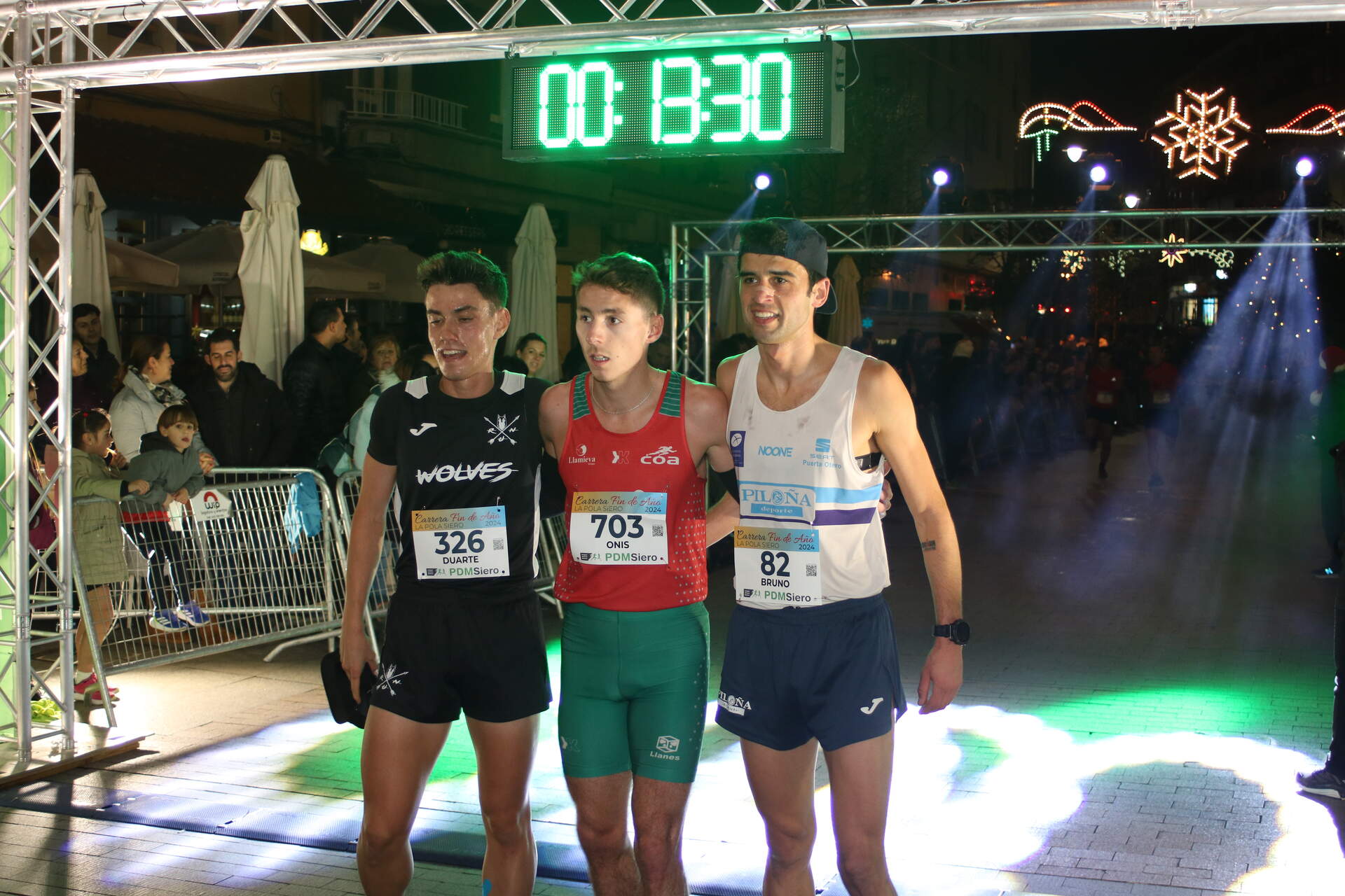 De izda a dcha, Ángel Fernández, Alejandro Onís y Bruno Argüelles