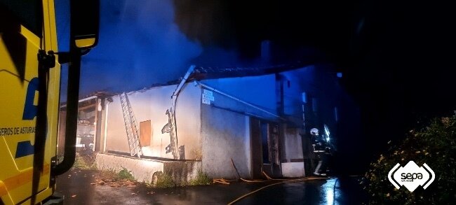 Made with LogoLicious Add Your Logo App