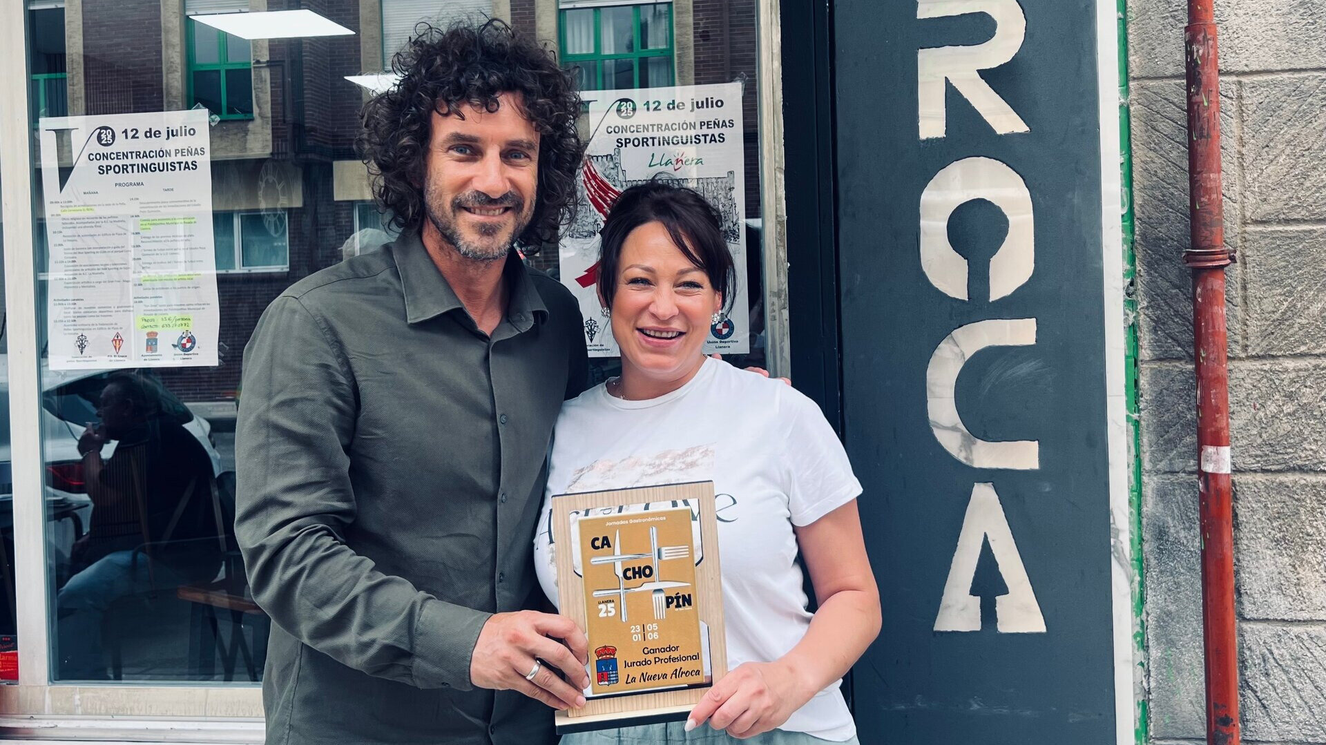 El concejal junto a Alexandra Cornea, del Nuevo Alroca