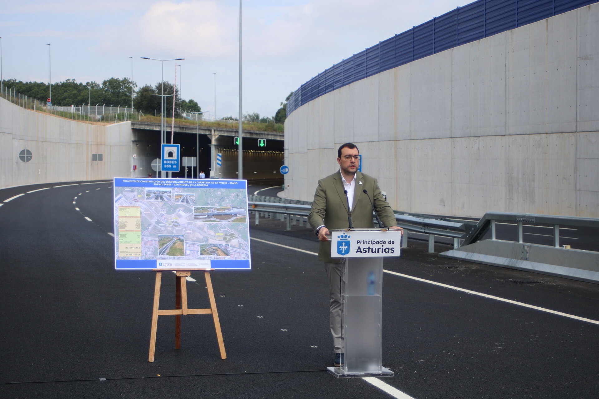 El presidente del Principado, Adrián Barbón, Durante su intervención