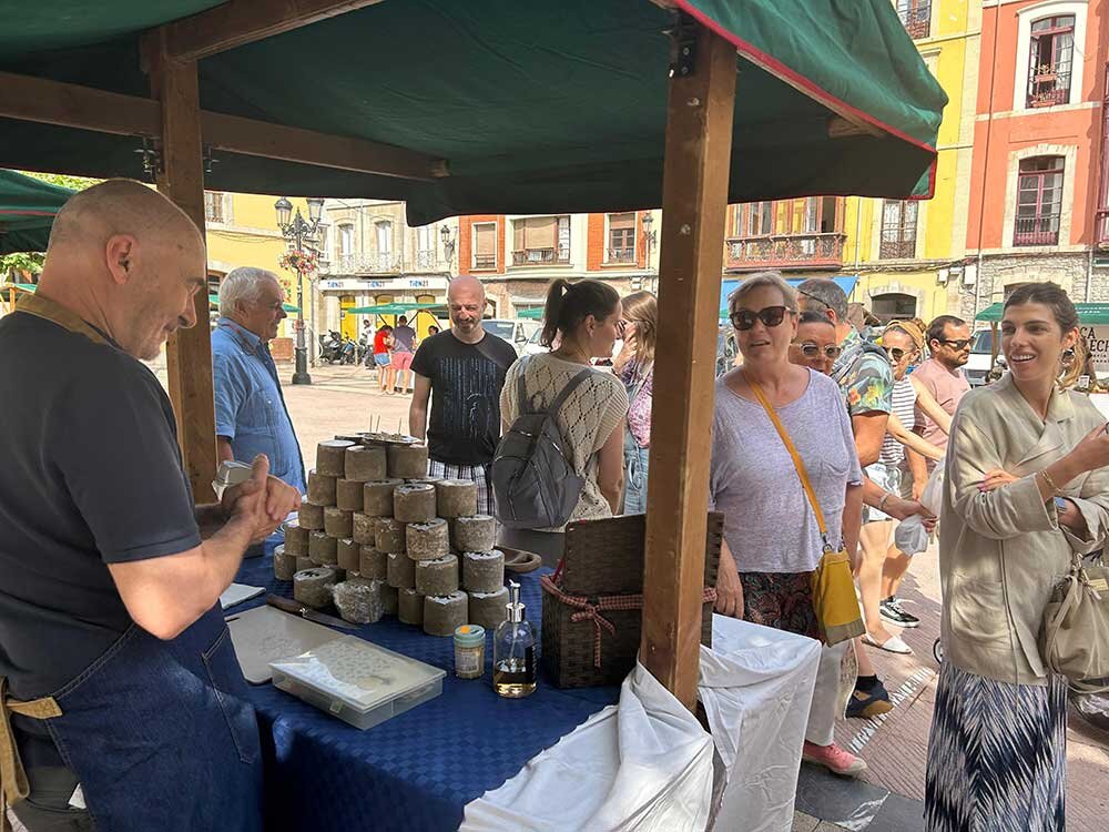 feria-quesos-ribadesella-2025-01