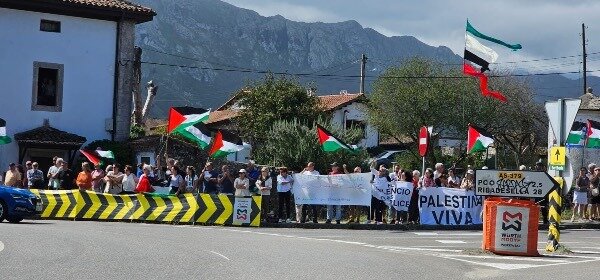 protestas-vuelta-llanes