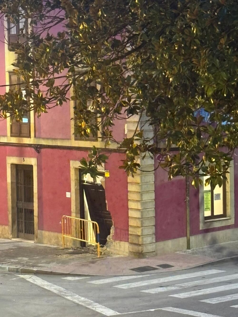 Sede de la comisión ahora mismo