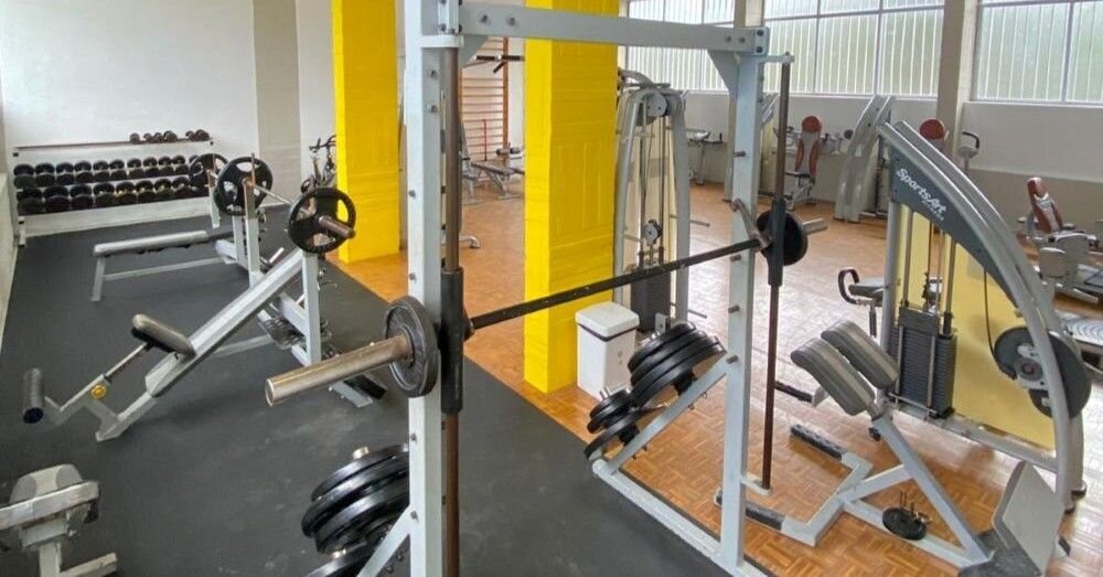 Visión parcial del nuevo gimnasio temporal municipal.