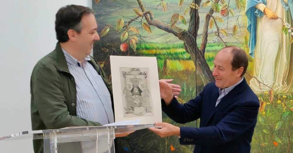 Entrega de copia numerada del Ecce Homo de 1776 donada por Evaristo Arce.